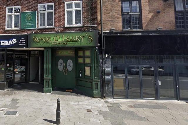 This Irish bar on Holywell Street was praised for serving a “good pint of Guinness.”