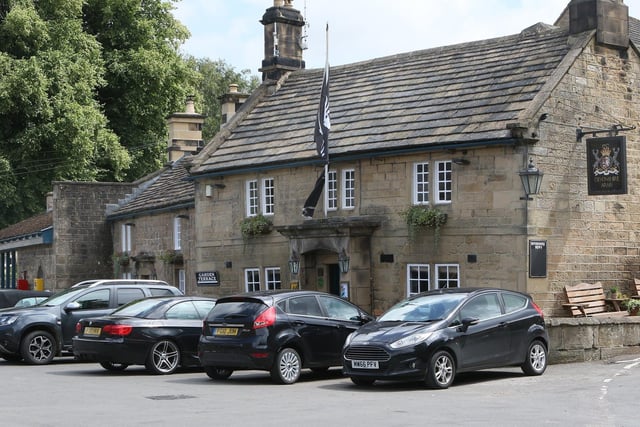 The Devonshire Arms at Beeley has a 4.4/5 rating based on 854 Google reviews - winning praise for their “lovely food” and “friendly service.”