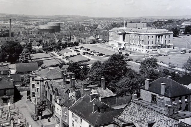 The view looking towards Rose Hill from the Market Hall, showing the Town Hall,  in 1959