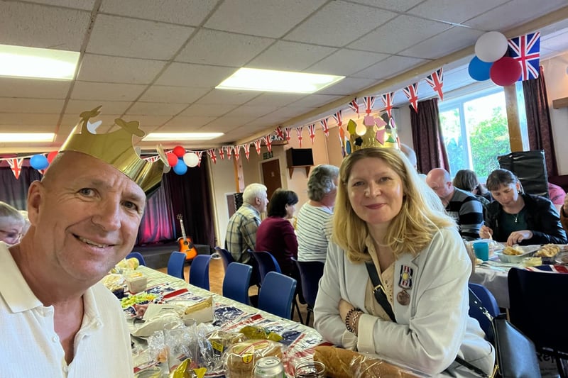 River Network Charity held a successful community party in celebration of the coronation of King Charles III in Matlock. The event was integrated with both the Ukrainian and UK communities. The party featured food giveaways, food hampers, and toys, as well as live music and entertainment. “This event was a fantastic way to celebrate the coronation of King Charles III and bring the community together,” said Terry Eckersley, CEO of River Network Charities. “We are excited to have been able to provide food and
toys to those in need, and we are so grateful for the incredible turnout.”