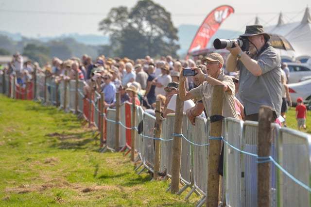 Crowds enjoy the sunshine and Longnor Races. Photo Brian Eyre