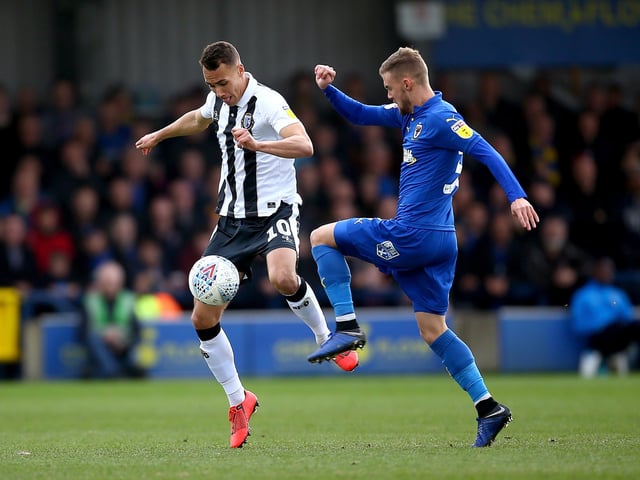 Gillingham have agreed contract terms to sign Jordan Graham on a free transfer after his exit from Wolves. The 25-year-old winger was on loan at Priestfield for the second half of last season and made a total of seven appearances following his January move. (Football Insider)