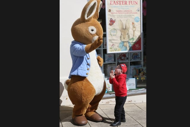 Meeting Peter Rabbit at Vicar Lane