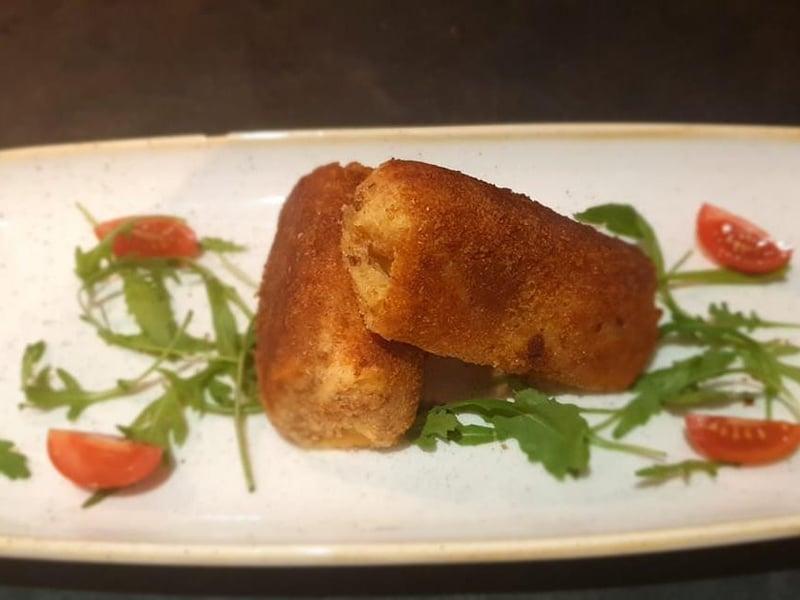 Gareth's not just brilliant at sweet pancakes. He made these crispy smoke haddock and bacon pancakes for his breakfast yesterday. Phwoar!