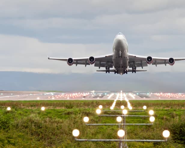 Airplane take off at Manchester Airport, England, UK. (Photo: Andrew Barker - stock.adobe.com)