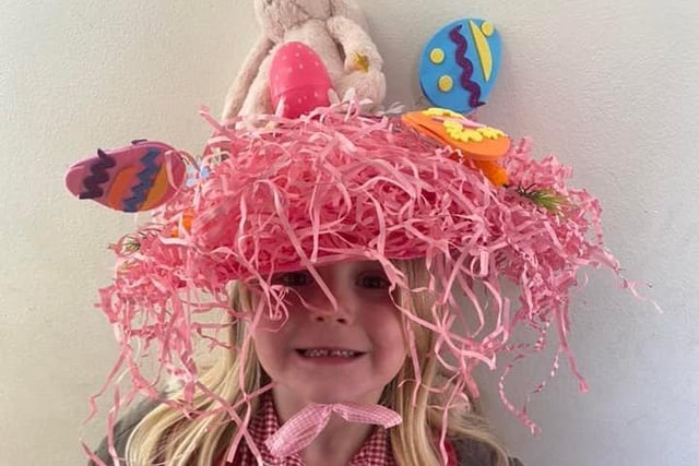 Well done to Ivy, aged 5, this bonnet is beautiful. Submitted by Beckie Lambert