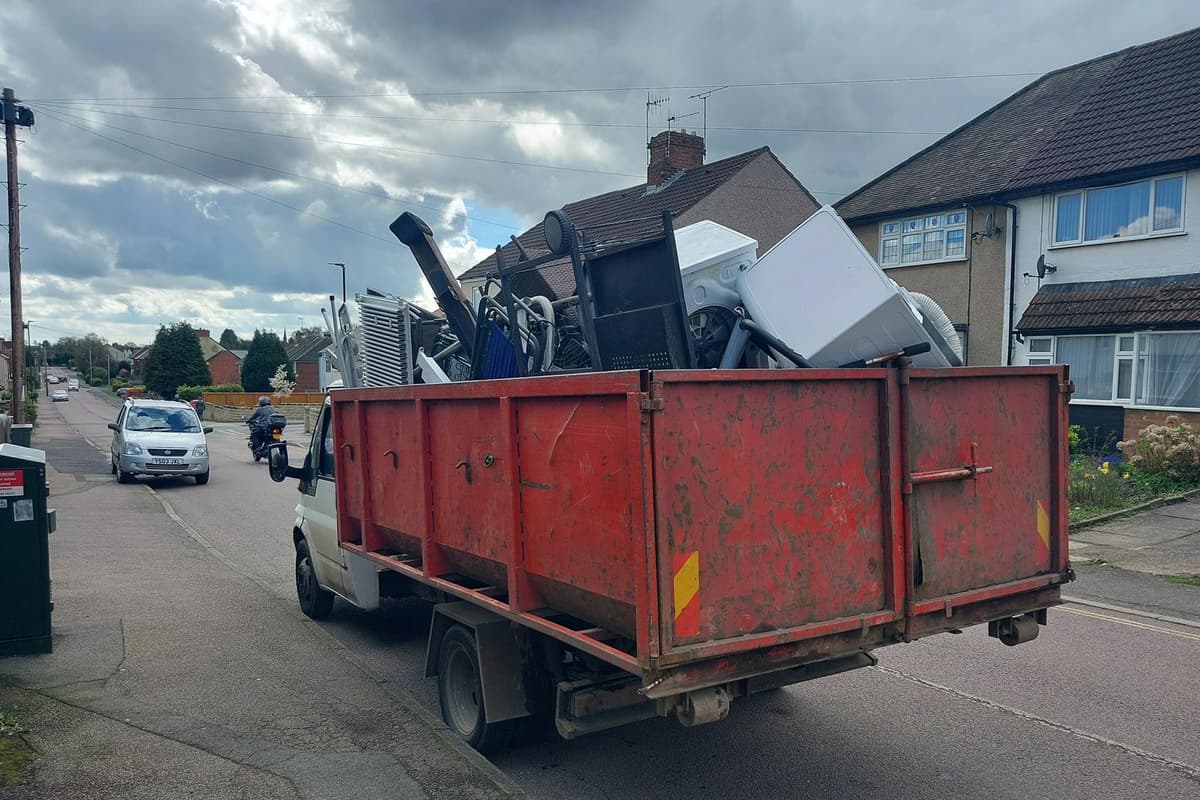 Derbyshire police stop Chesterfield scrap metal lorry with dangerous load 
