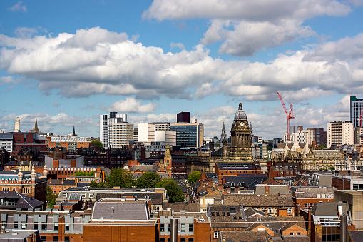 Yorkshire’s main city, Leeds offers great appeal to business professionals, families and students alike. The delightful city has a wide range of shopping malls and plays host to some incredible music festivals making it one of the most popular regions to live in Yorkshire.