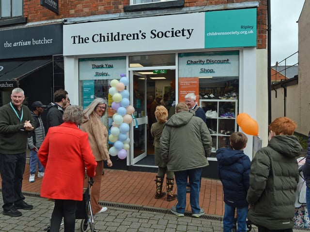 Crowds gather at the openeing of the shop on Oxford Street, Ripley.