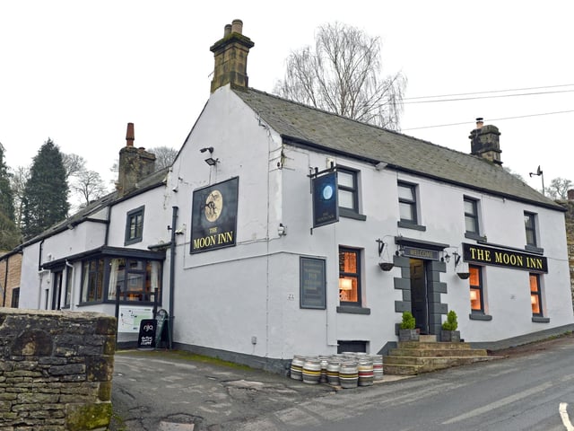 The Moon Inn is another great option for those visiting the Peak District.
