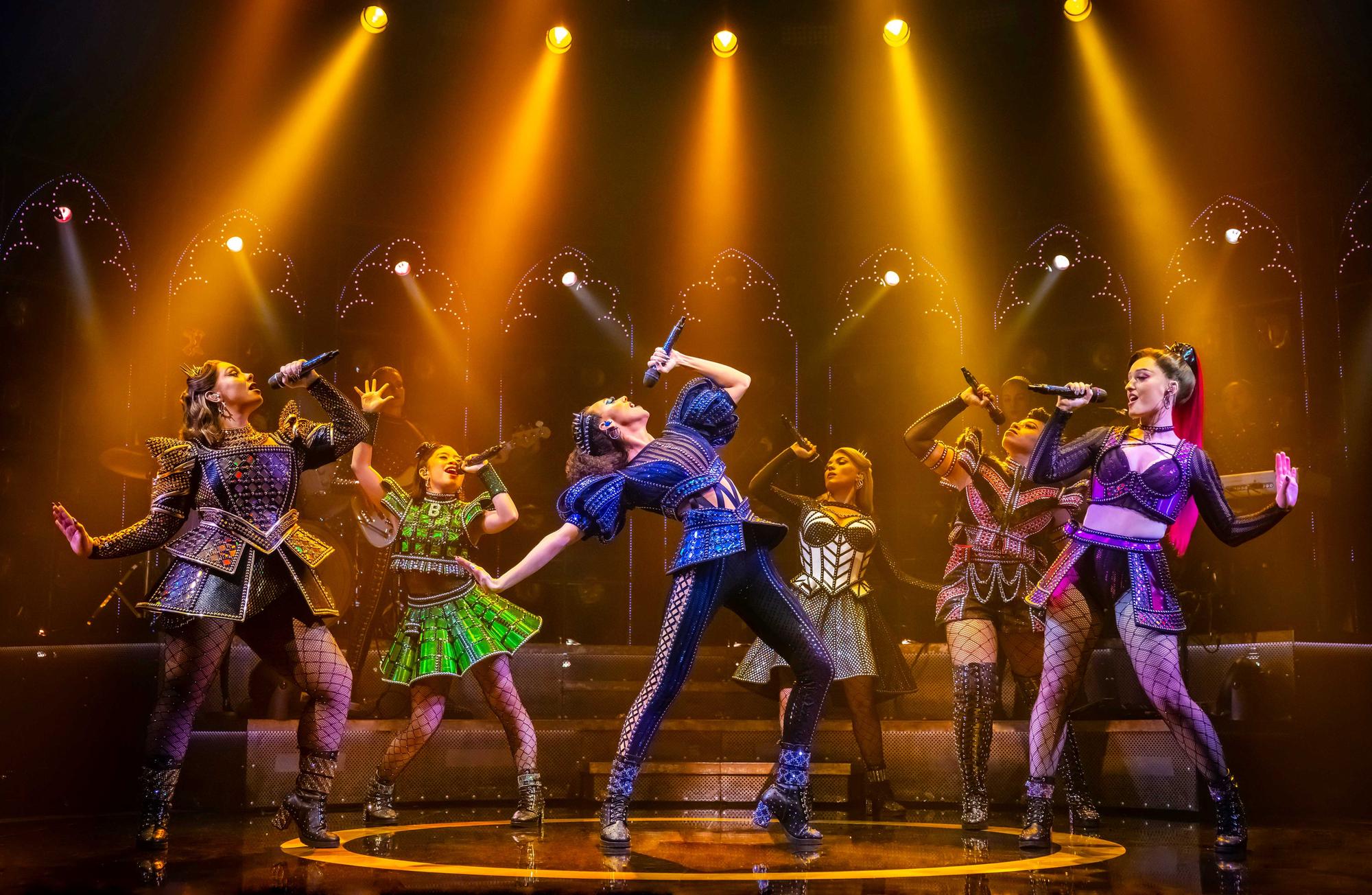 SIX - The Musical, Mean Girls, Barnum, Waitress, Single White Female ...