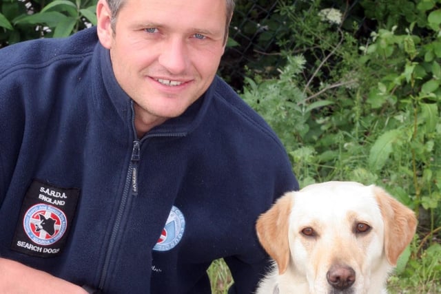 Edale Mountain Rescue volunteer Ian Bunting and rescue dog in 2007.