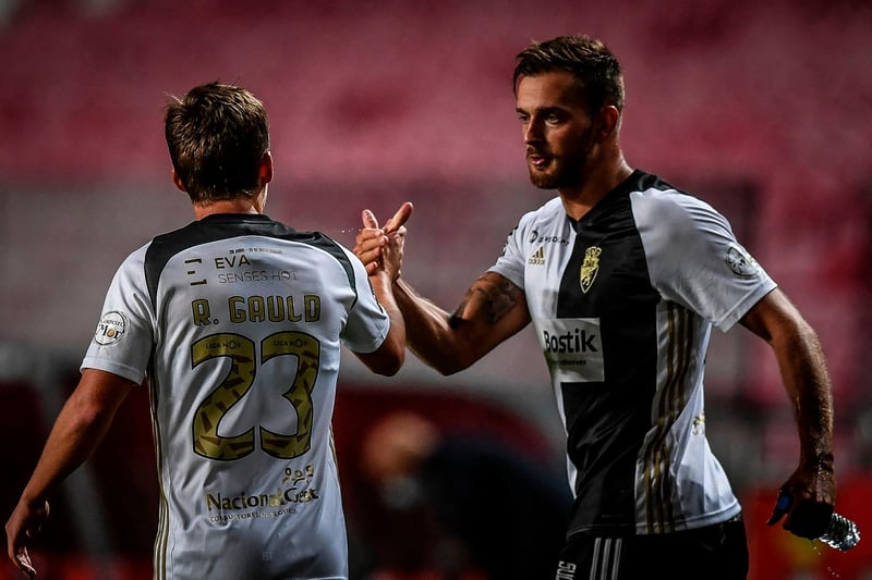 Southampton have entered the race to sign Farense star Ryan Gauld, who has also been linked with Championship side Brentford, Norwich and Blackburn. The Scotsman controversially missed out on a place in Scotland's Euro 2020 squad. (Daily Mail)
