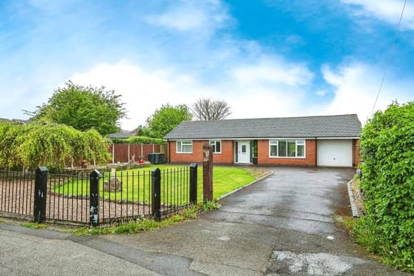 Take a look inside this attractive, three-bedroom, detached bungalow on Portland Road, Selston, which has been described as "a downsizer's dream". Eastwood estate agents Burchell Edwards are inviting offers in the region if £375,000.