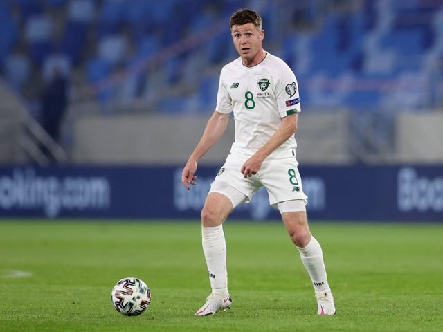 Celtic want to sign Crystal Palace midfielder James McCarthy, while Burnley & Aston Villa are credited with interest. (TEAMTalk)