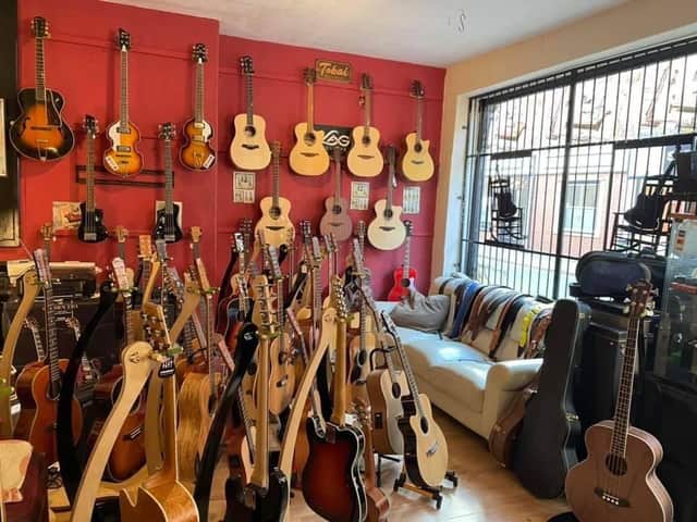 The Guitar Lounge