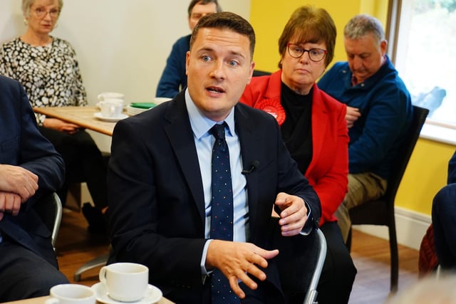 Shadow Health Secretary Wes Streeting visits St Thomas centre to talk to local people. 