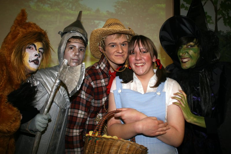 SCH77458 Springwell School, Staveley 'Wizard of Oz' L-R, Josh Skeldon, Tom Cullen, Ashley Knowles, Francesca Morris and  Ashley Stevens in Wizard of Oz at Staveley's Springwell School in 2010.