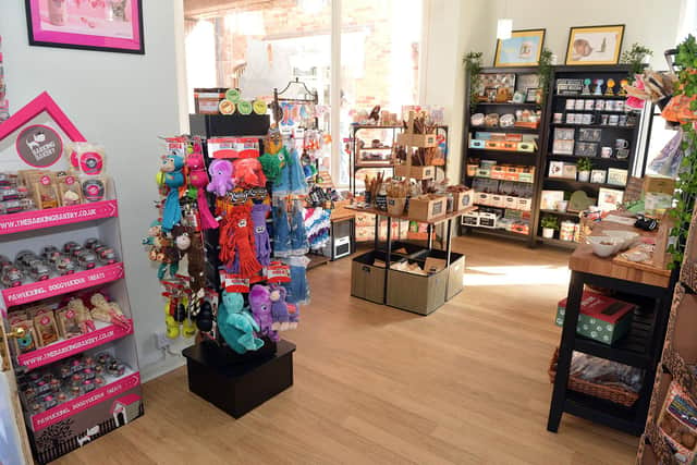 Barkworthy Dog Emporium focuses on the health and wellbeing of pets by offering natural treats and remedies.