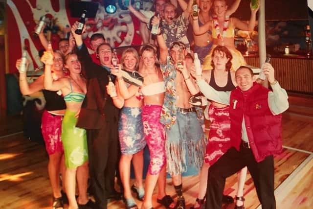 Did you have fun in the Beach Bar in the 90s? Why not capture that vibe again at Real Time Live, Chesterfield, in the Nineties Reunion on October 2, 2021.