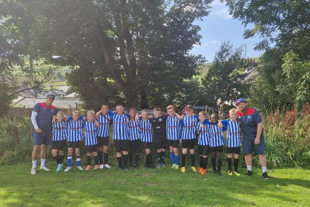 The fundraiser by Lewis Preece, the coach of Brimington Little Stars Football Club has raised £1890 – almost doubling the target of £1000. This comes less than two weeks after a fire that damaged changing facilities at Thistle Park, including the training equipment.