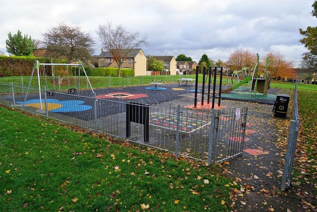 You may go to the park all the time, but why not try a different one. You can walk, cycle and play in all of Chesterfield's amazing green spaces and enjoy surprisingly warm weather for October. Playground Brushfield Park will keep your little ones busy, while you enjoy the beautiful autumn colours.