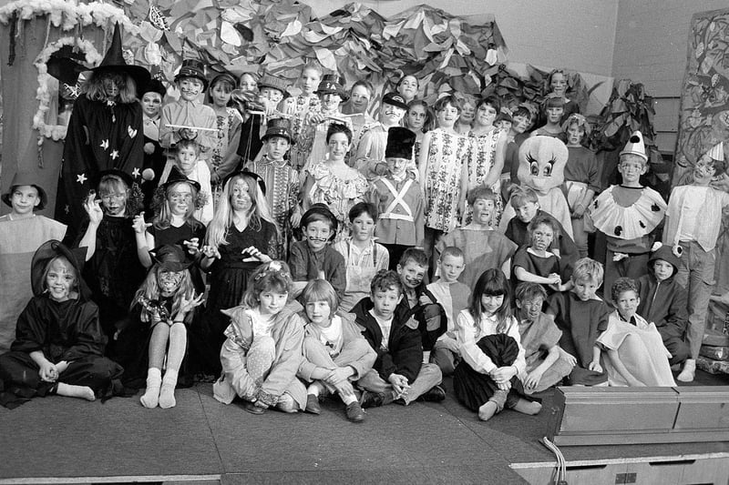 1990 and Windmill Ridge Middle School's concert - can you spot any familiar faces?