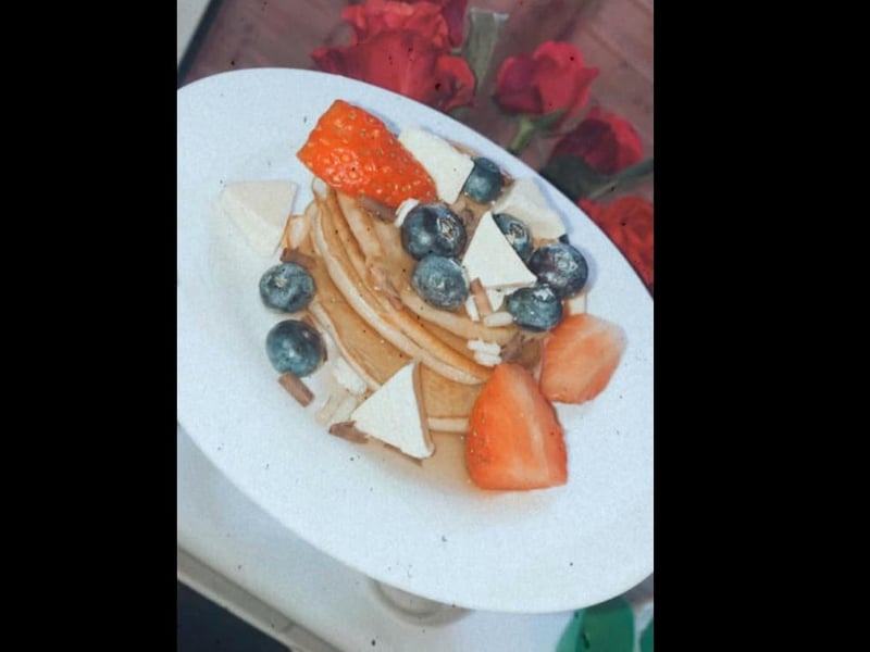 Strawberries, blueberries and white Toblerone. Oh my!
