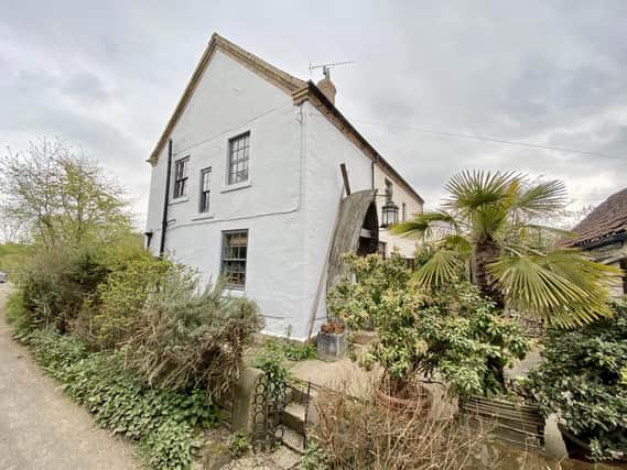 The period cottage is in the rural location of Lindrick Dale, which is close to good transport links.