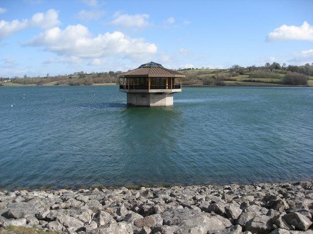 The Carsington Water Loop is a long trail with varied scenery - providing great views of the reservoir.