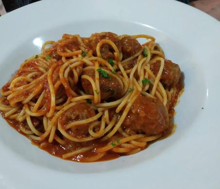 Enjoy pizza, pasta and classic Mediterranean dishes prepared by the experts at Vivo, you can call them on, 01302 363131.