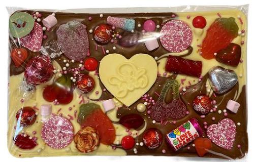 If you're looking for a show stopping gift then visit @thecopper_otterchocolateco on Instagram.