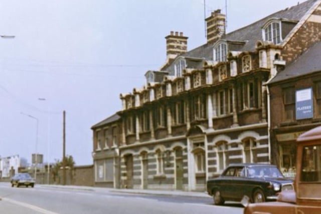 This picture shows the Horns Hotel in 1973 on Lordsmill Street. An inn has existed at this location since 1794 .This Victorian version of the building was demolished to make way for the Inner Relief Road, which opened in July 1985.