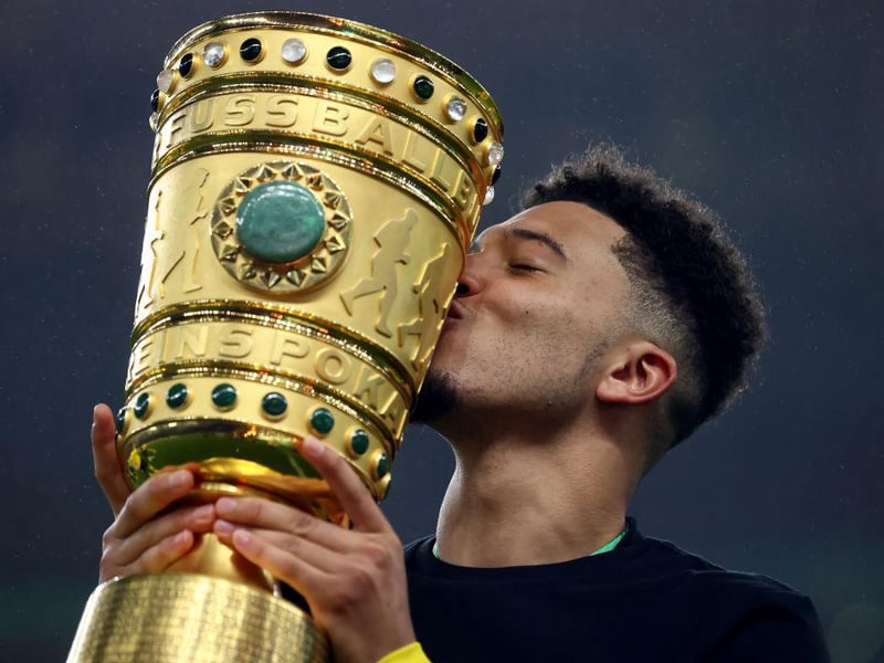Manchester United are in pole position for signing Jadon Sancho and the talks between the Red Devils and the Borussia Dortmund star’s agent are already underway. (Sport1)
(Photo by Martin Rose/Getty Images)