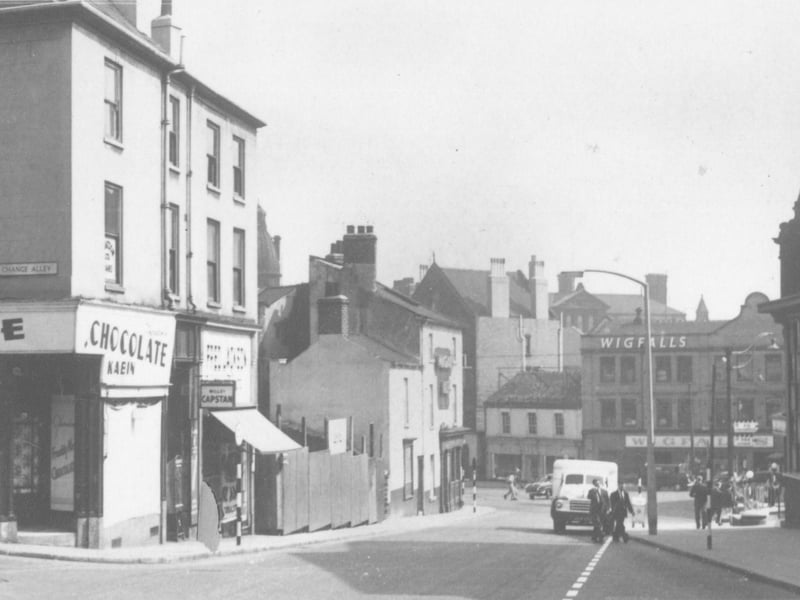 Thorntons Chocolate Kabin, Norfolk Street, c. 1960. Ref no: y02928