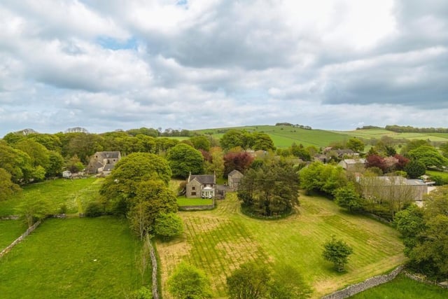 Glebe House Farm is set in three acres and enjoys panoramic views of the Peak District countryside.