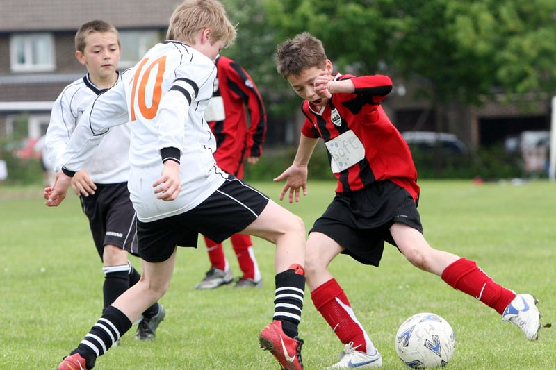 The under 12s final between Wingerworth Villa Whites  and Matlock Tornadoes in 2008.