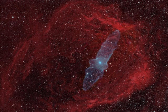 Sh2-129 and OU4 make up the "Flying Bat and Squid Nebulae", took Martin an incredible 26 hours of exposure to capture.