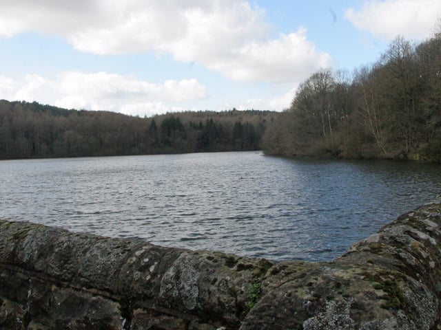 Located on the edge of Chesterfield, there are three reservoirs to walk round at Linacre. There is a gentle five mile route that takes you around all three, and through the village of Old Brampton, before arriving back at the car park.