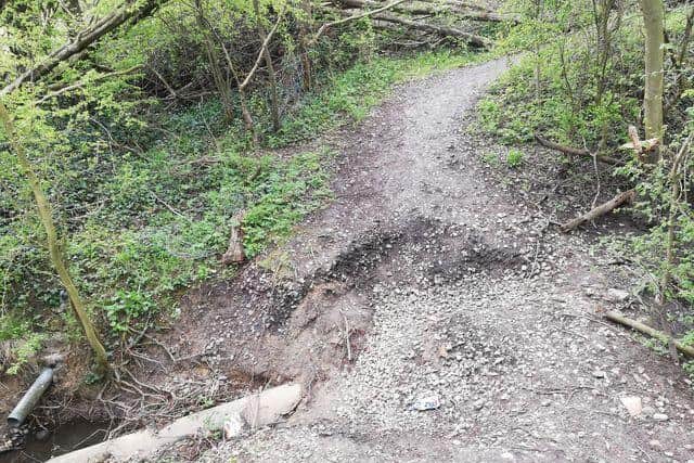 Over 1,600 people have signed a petition after three public foothpaths were allegedly blocked and re-reouted close to Cromford Canal, at the Smotherfly Opencast Site, in Pinxton