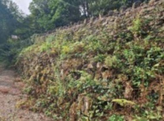 Pictured is the supporting wall which runs along the A6 between Matlock and Whatstandwell