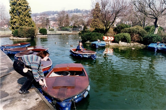 Retro Matlock - Matlock boating lake, April 1996.