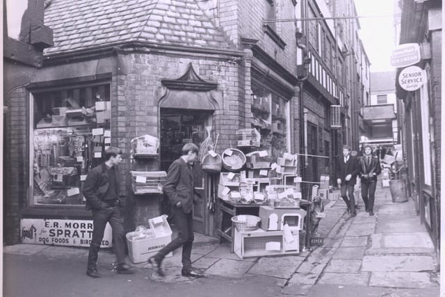 A vintage pic of The Shambles in Chesterfield from an unknown year.