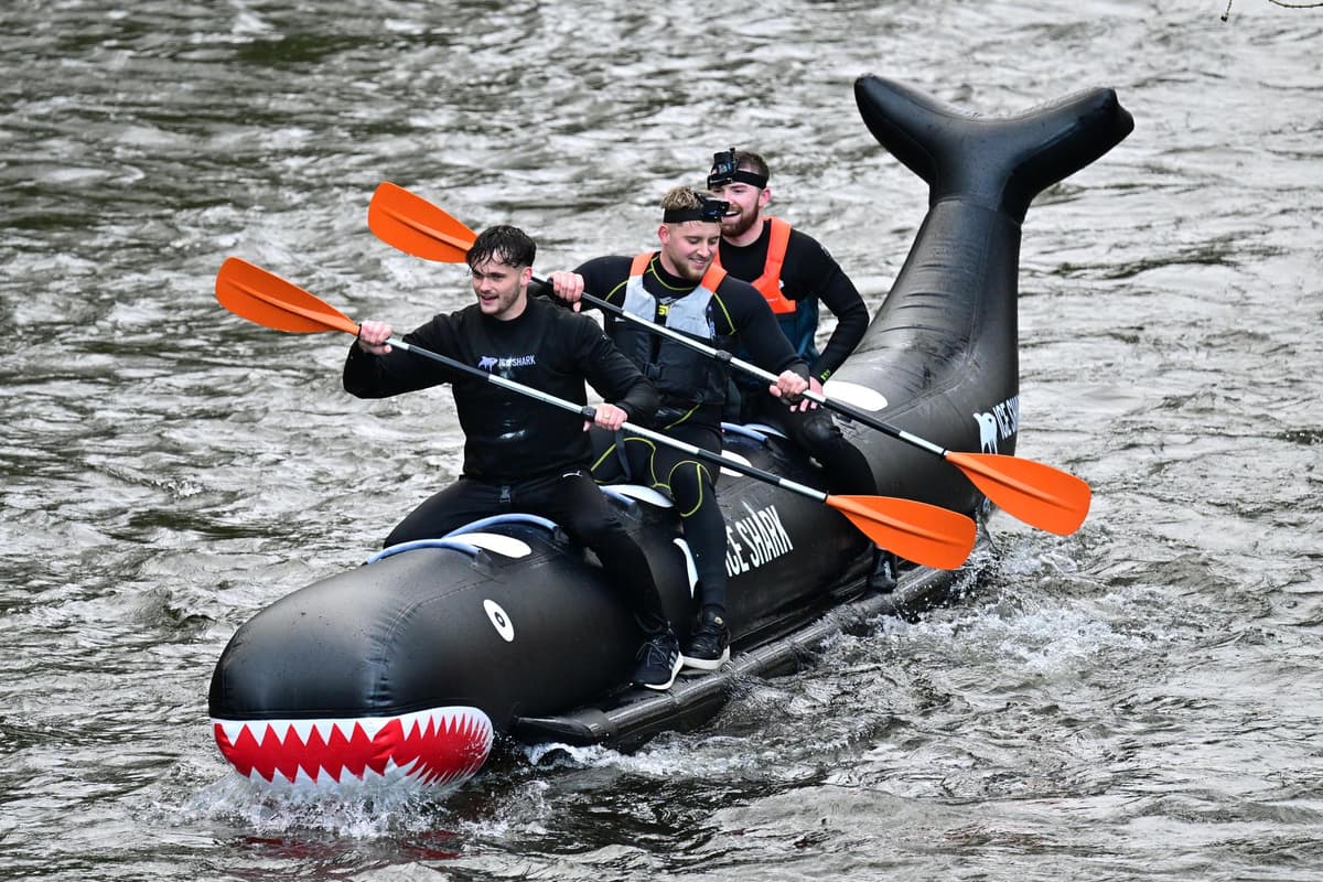 Kane Matlock Racing Photos show rafters braving the Boxing Day waters as annual Matlock ...
