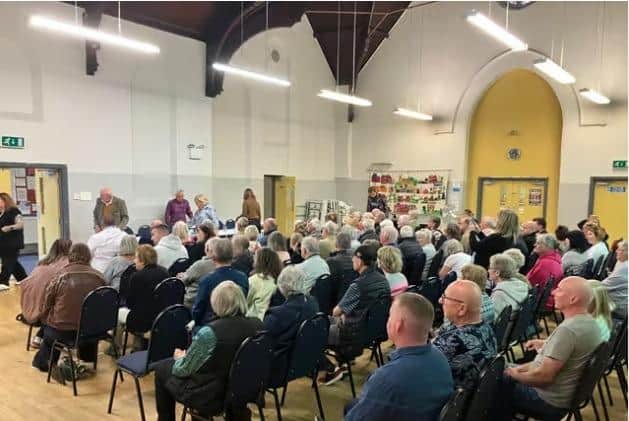 Concerned Residents Attend A Public Meeting At Brimington Community Centre To Discuss A Proposed Housing Scheme For Up To 1,000 Homes.