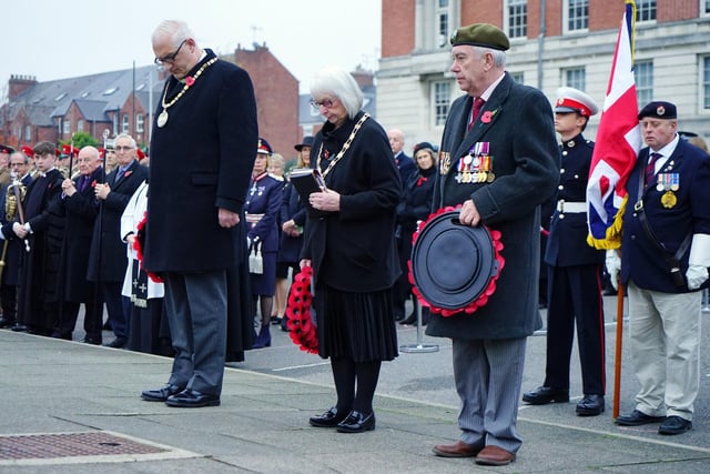 Watch as Chesterfield remembers the fallen at annual Remembrance Day parade