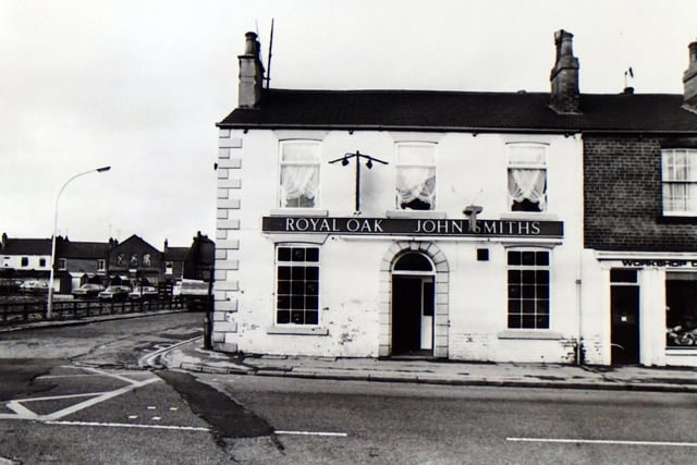 The Royal Oak in 1981. The pub which used to host the Oakstock music festival in the rear car park is now the popular Spotted Frog bar