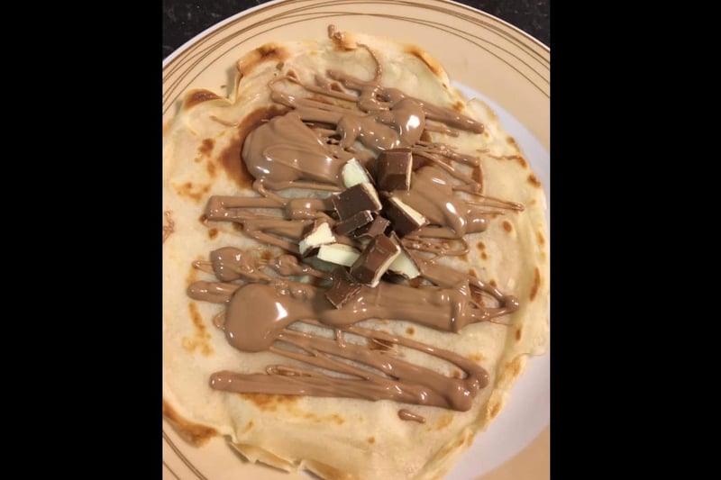 This Kinder Bueno pancake may make the chocolate lovers out there shed a tear of joy. Holy crepe.