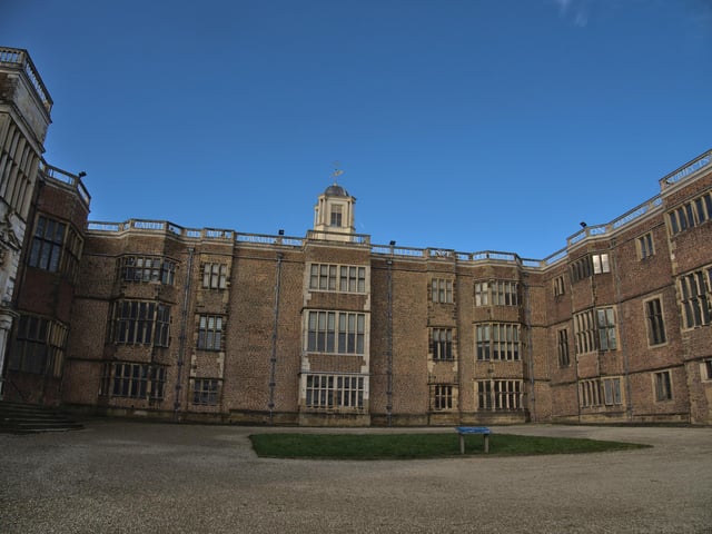 Temple Newsam is said to have two famous resident ghosts. One is known as the Blue Lady who is said to have died two weeks after being robbed, and the second is the ghost of Phoebe Gray, a nursemaid at Temple Newsam who was murdered by a servant.