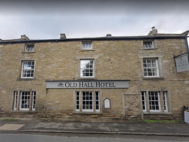 One customer said this venue offered “good beers” and a “good beer garden.”